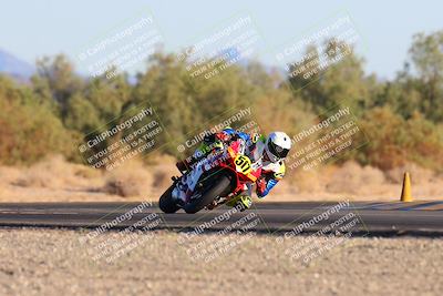 media/Dec-07-2024-CVMA (Sat) [[21c5f1ef85]]/Race 11-Amateur Supersport Open/